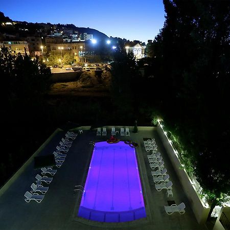Green Lake Hotel - Jezzîne Exteriör bild
