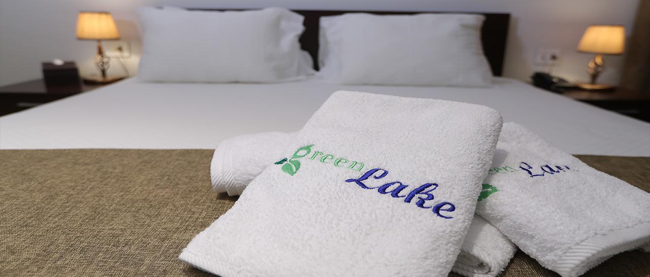 Green Lake Hotel - Jezzîne Exteriör bild
